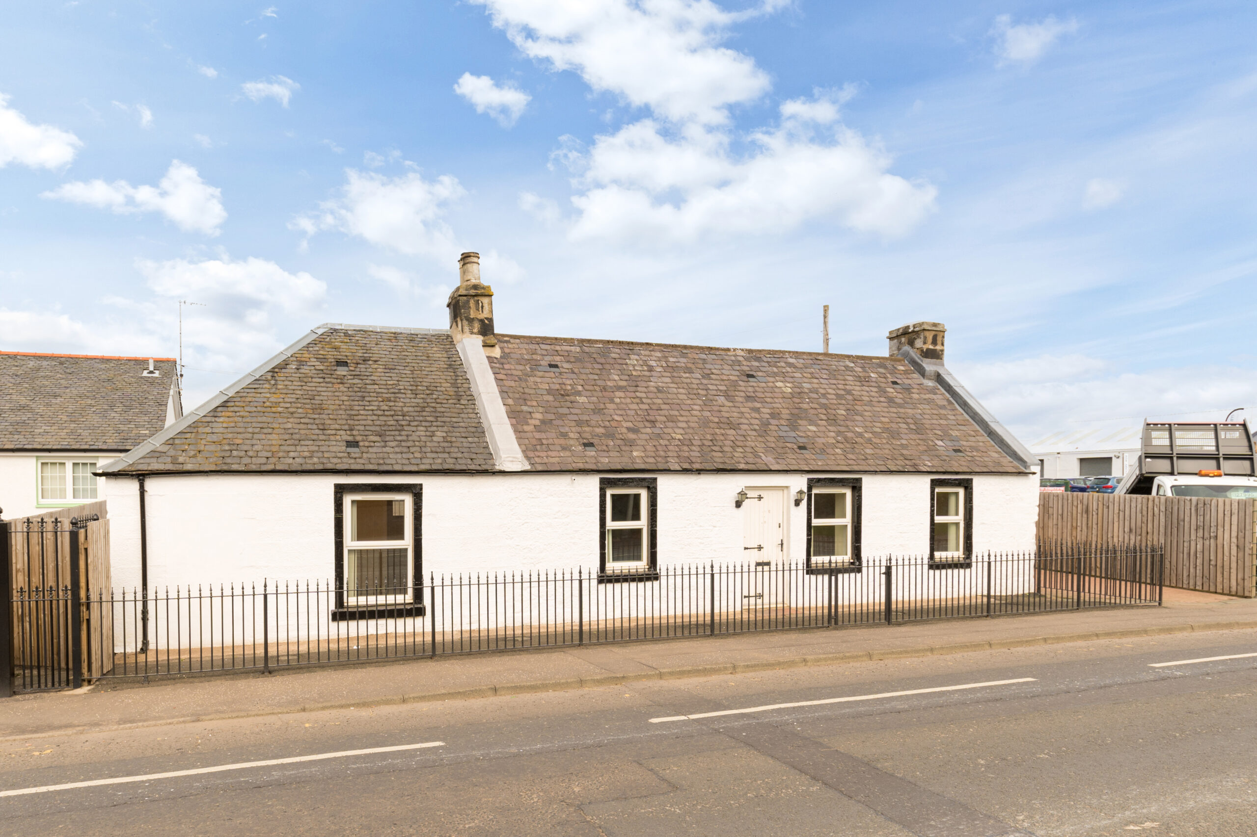 Bilston Cottage, Bilston, Roslin, Midlothian EH25 9SQ