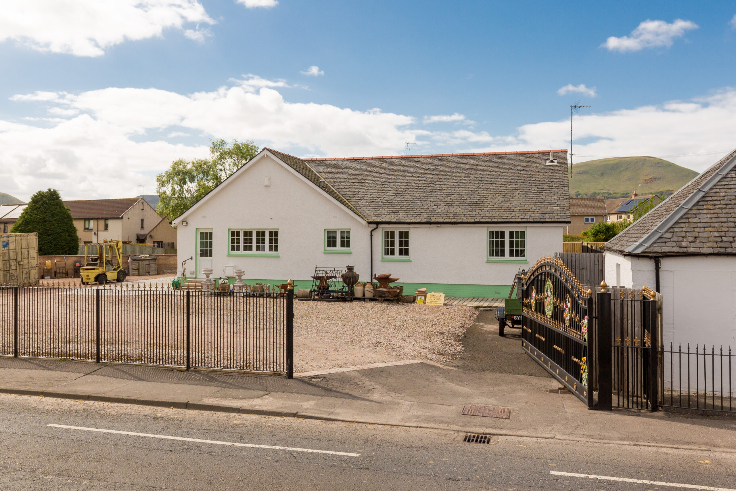 Carnethy View, Bilston, Roslin EH25 9SQ