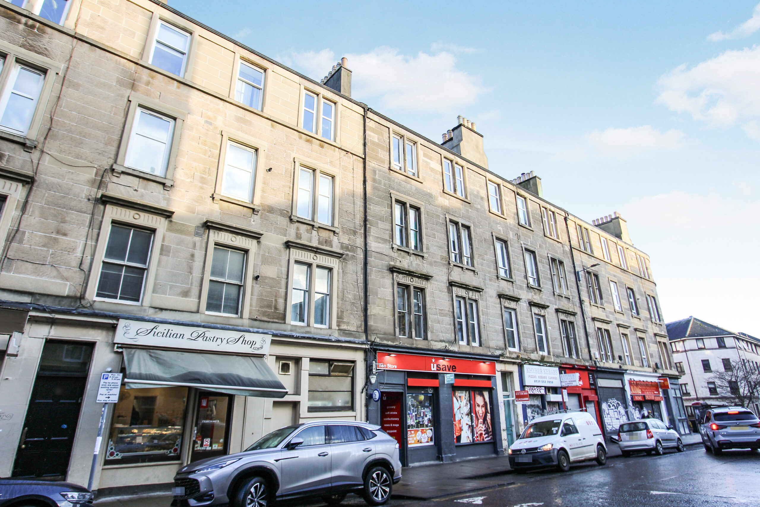 12 (2F1) Albert Street, Edinburgh, EH7 5LG